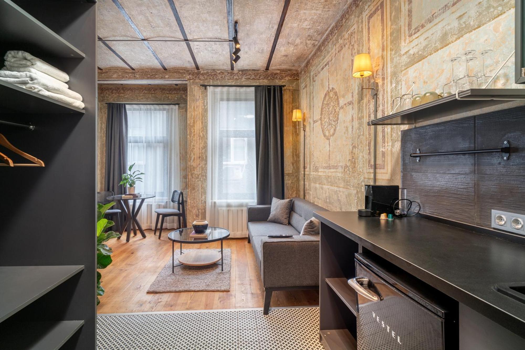 Urban Quarters - Bueklue Han, Istanbul